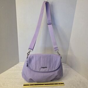Baggallini Amanda Crossbody Lavender